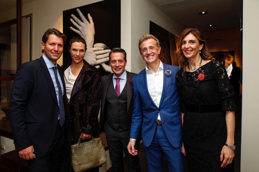 Gallery Hotel Art - da sinistra: Salvatore Ferragamo, la moglie Christine Maninger, Matteo Gentile e Valeriano Antonioli di Lungarno Collection