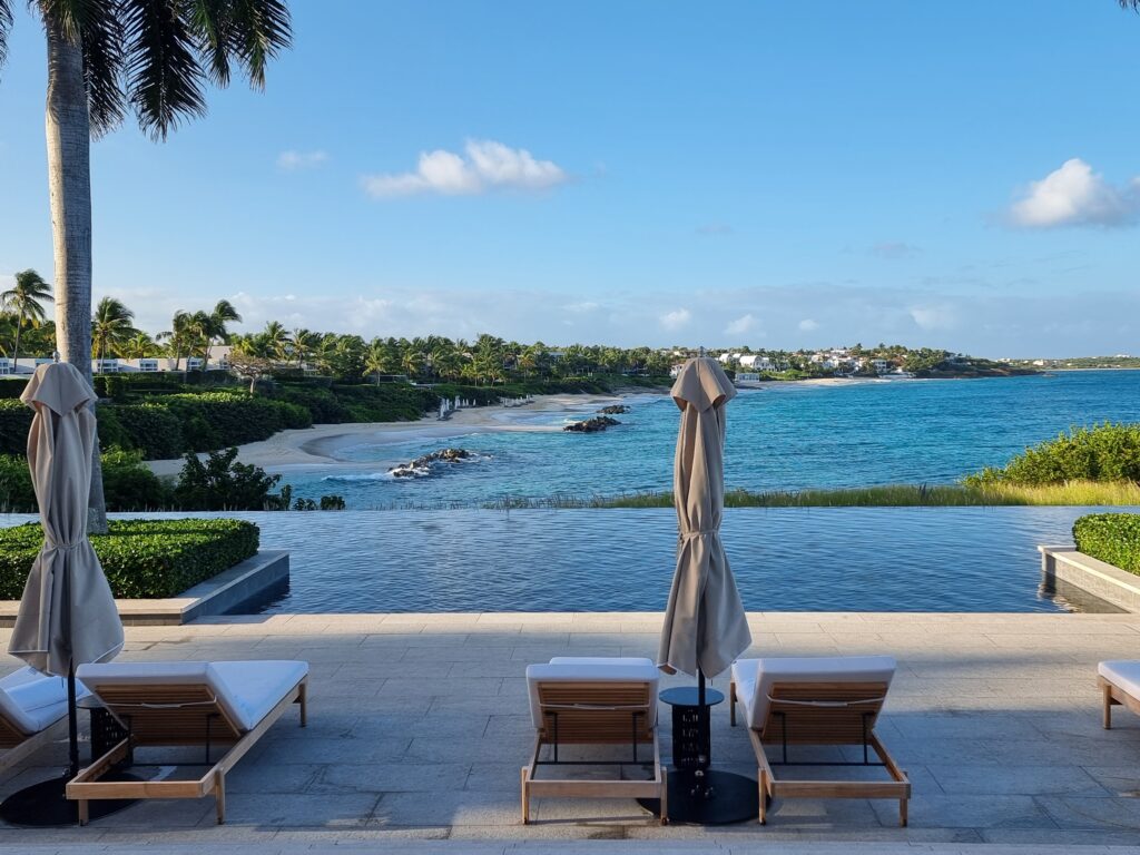 Le piscine del Four Seasons ad Anguilla