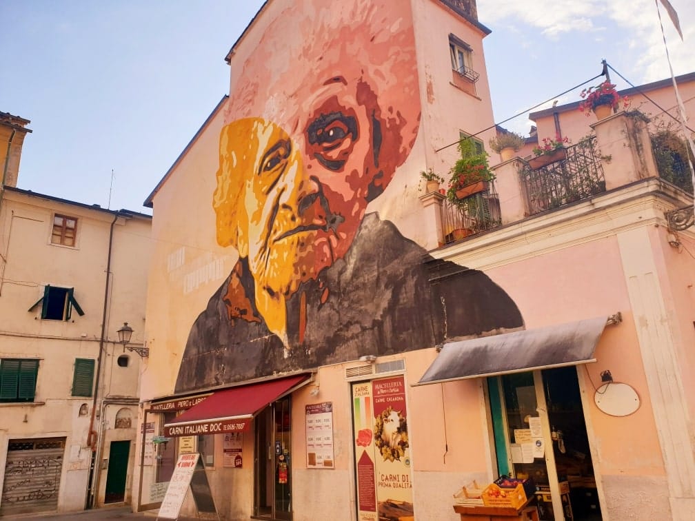 Carrara - Piazza delle Erbe