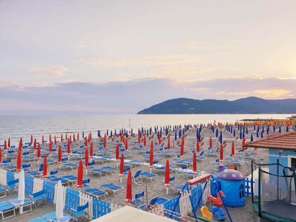 Marina di Carrara - La terrazza del Delfino