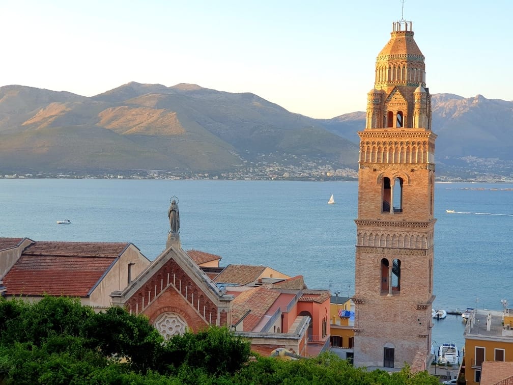 Gaeta medievale e il campanile del Duomo