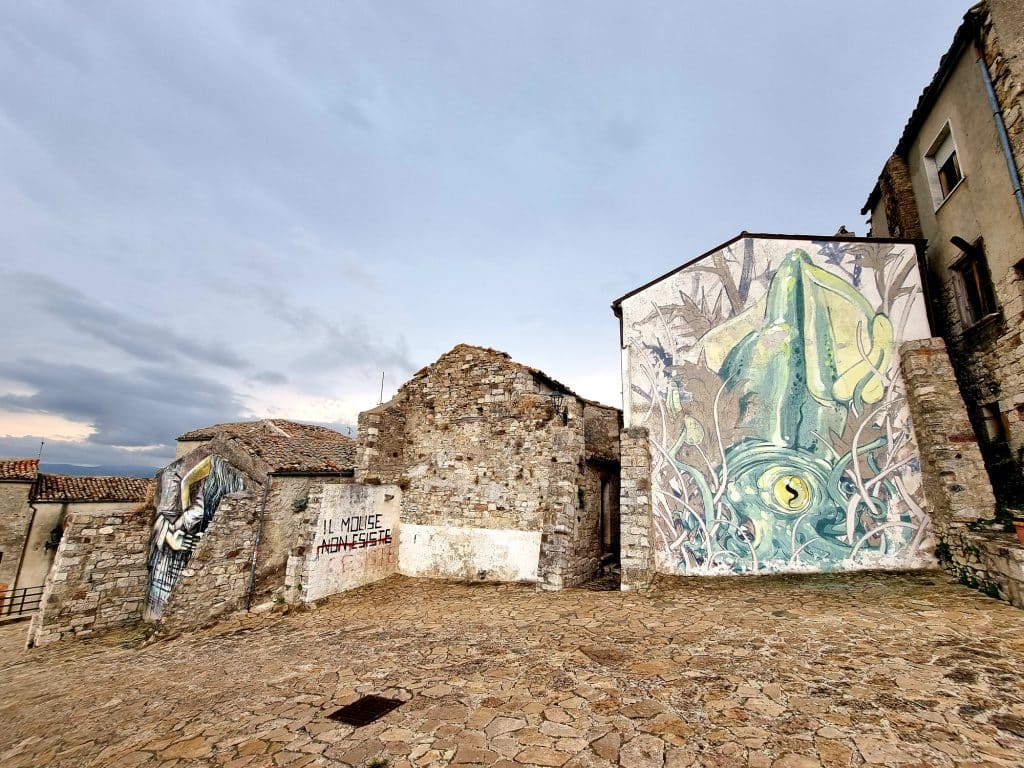 Molise - I murales di Civitacampomarano