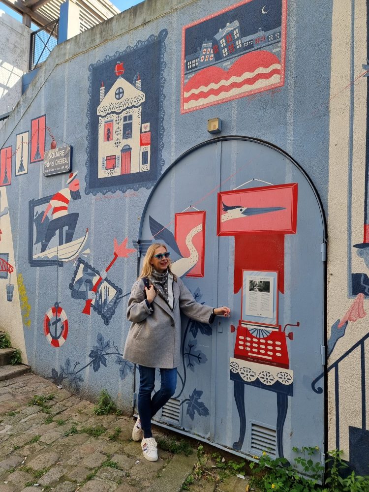 Nantes, il murale nella vecchia strada delle prostitute