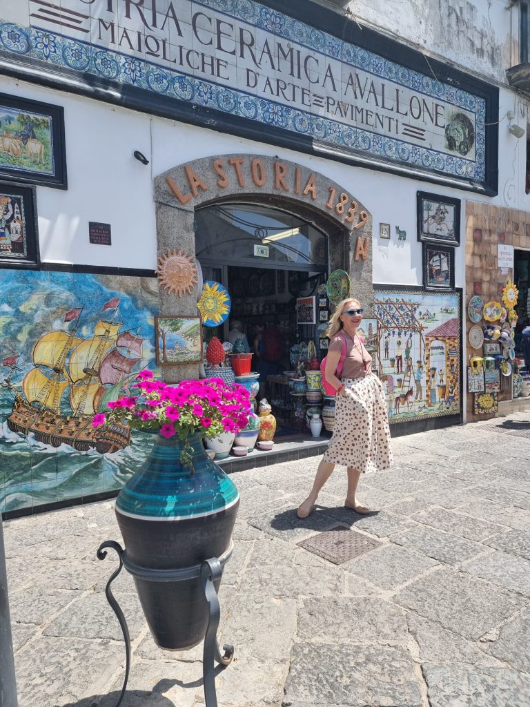 I negozi di ceramica a Vietri sul mare