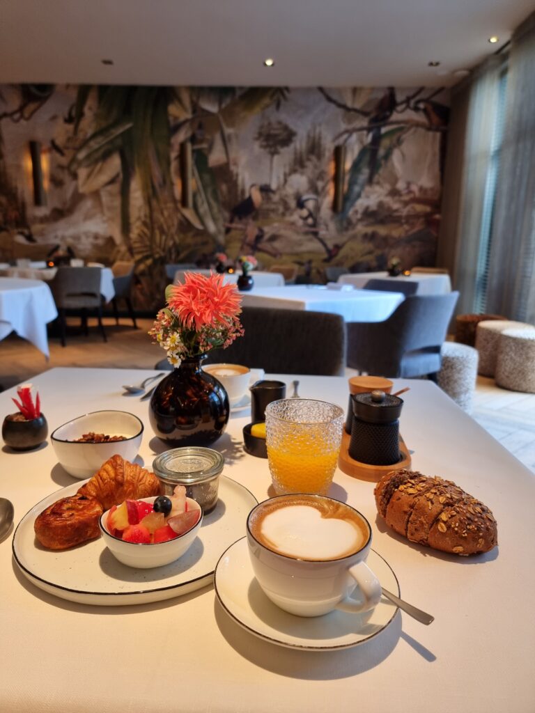 Hotel Franq ad Anversa: la sala colazione
