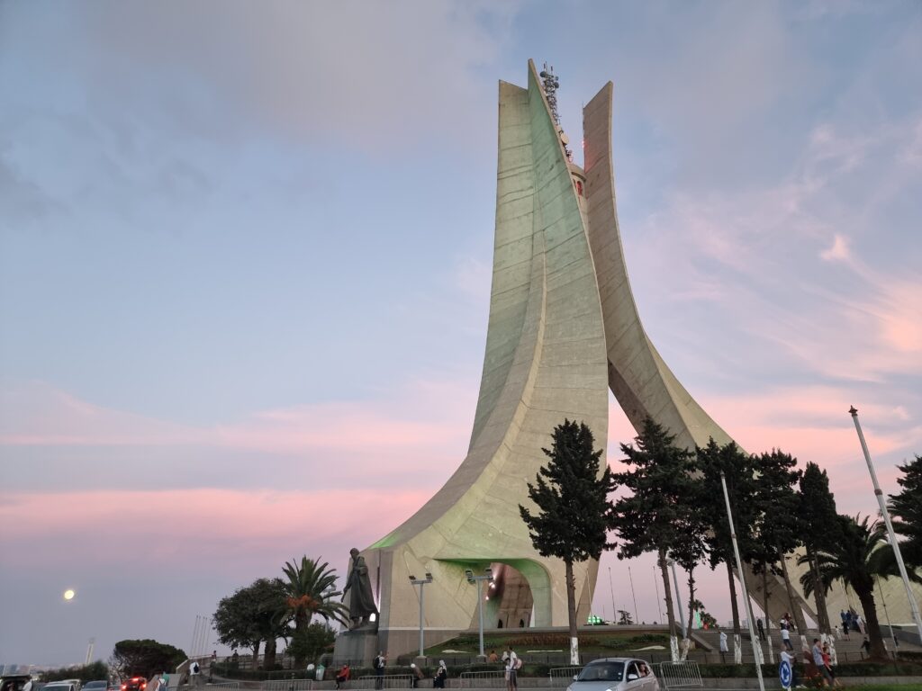 Il Monumento dei Martiri ad Algeri