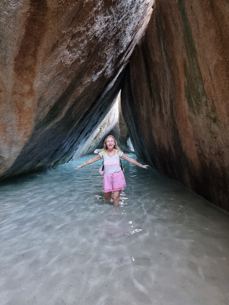 Virgin Gorda: nelle grotte del Baths National Park