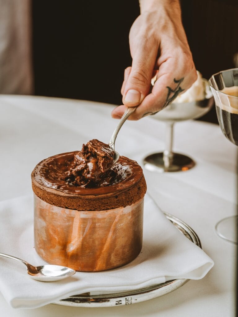 Soufflé al cioccolato di Gloria Osteria Milano