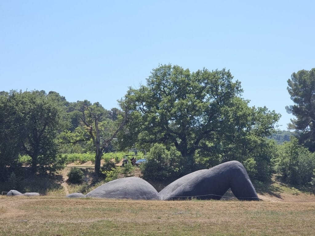 Il parco di Chateau La Coste con opere di land-art