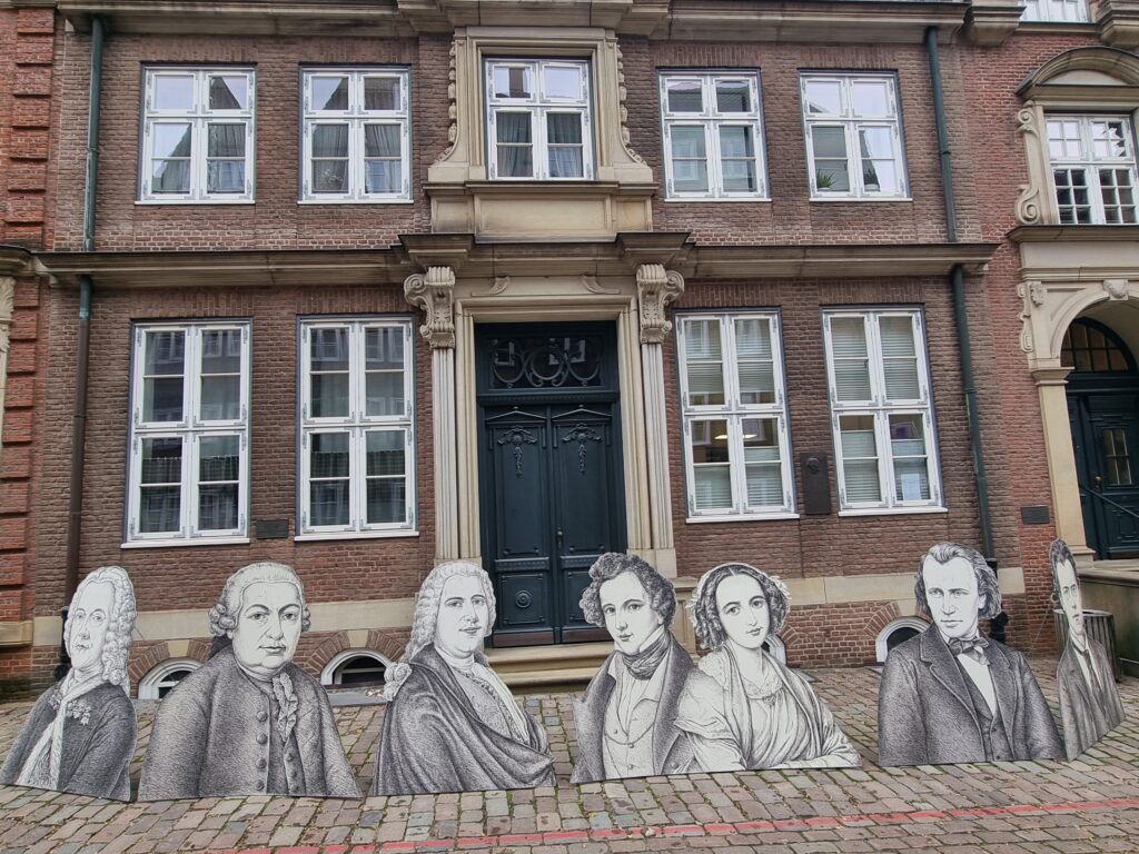 Peterstrasse, la strada con i musei dei compositori