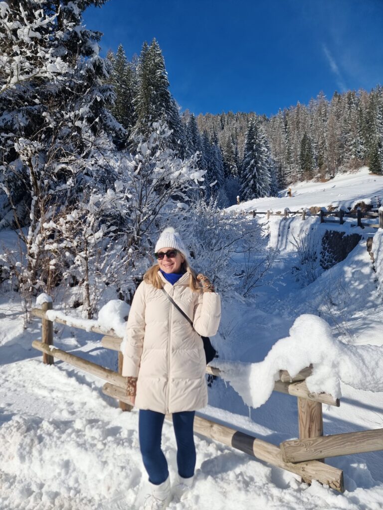 Escursioni a passeggio sulla neve