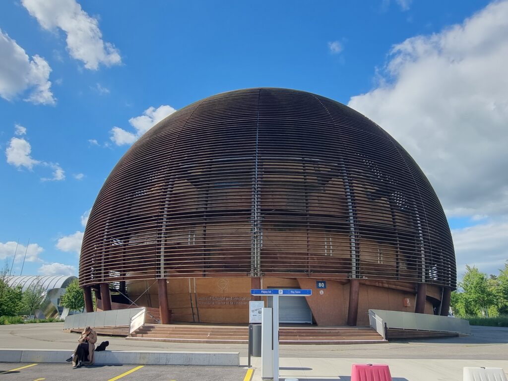 L'ingresso del CERN a Ginevra