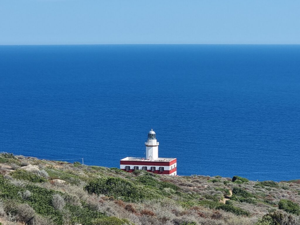 Faro di Capel Rosso sull'Isola del Giglio