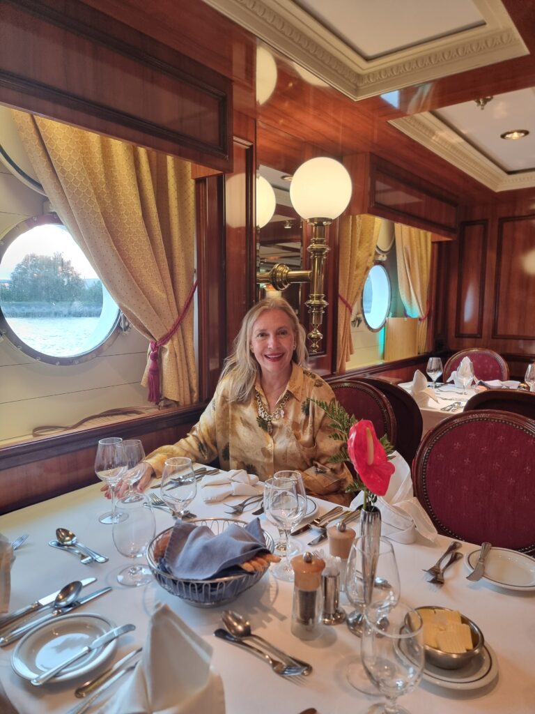 Nella dining room